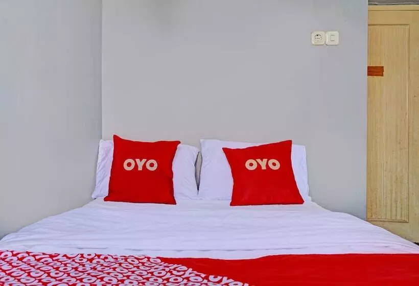 Hotelli Oyo 93328 Graha Citra Syariah