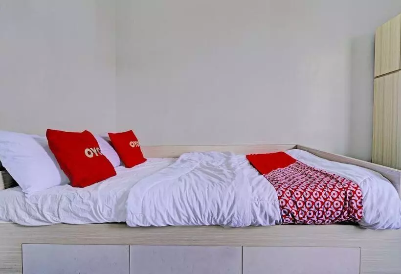 Hotelli Oyo 93328 Graha Citra Syariah