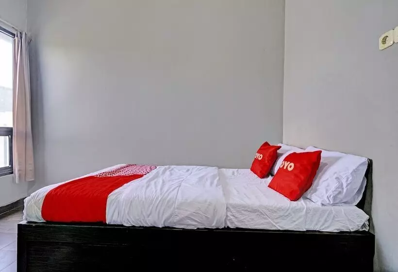 Hotelli Oyo 93328 Graha Citra Syariah