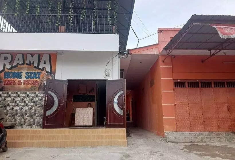 Hotelli Oyo 93333 Rama Home Stay