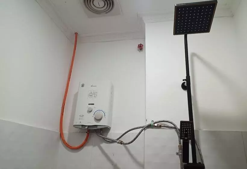 Hotelli Oyo 93333 Rama Home Stay