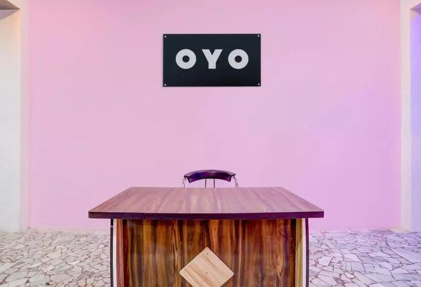 ホテル Oyo Flagship S. R Grand
