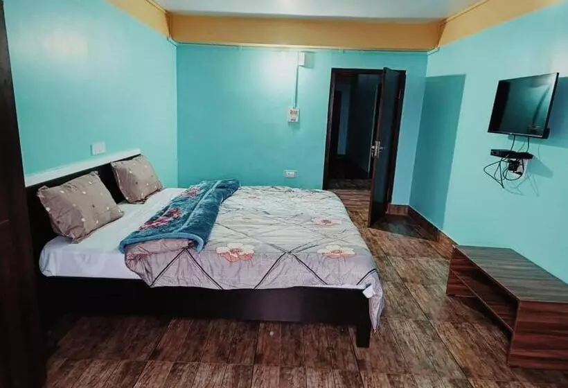 Hotelli Shungatser Inn