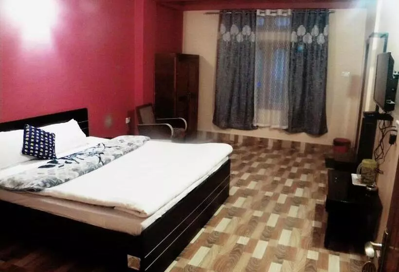Hotelli Shungatser Inn