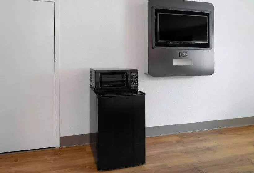 Hotelli Studio 6 Suites Carpinteria, Ca Santa Barbara South