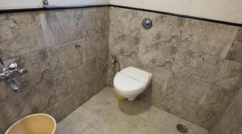 ホテル Vinayak And Thendral Bar, Coimbatore