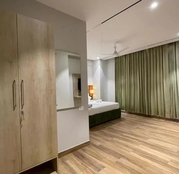Hotelli West Inn Premium