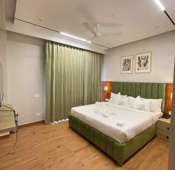 Hotelli West Inn Premium