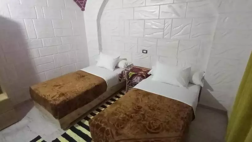 Kashta Guest House & Hostel