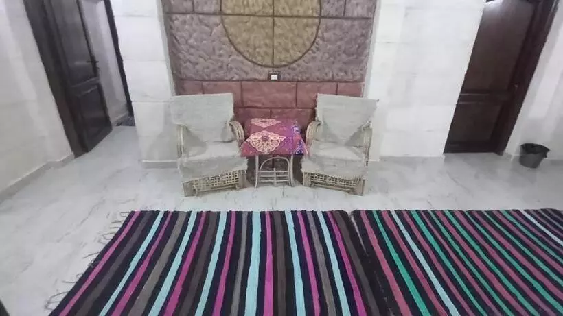 Kashta Guest House & Hostel