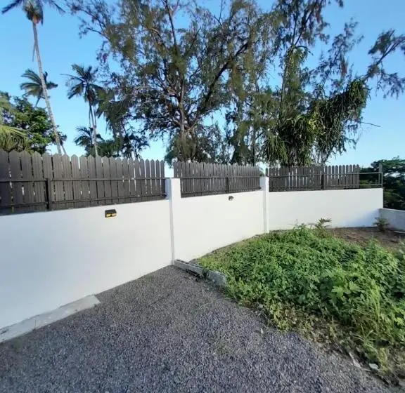 پانسیون Ashan Luxury Seafront Bungalow 1