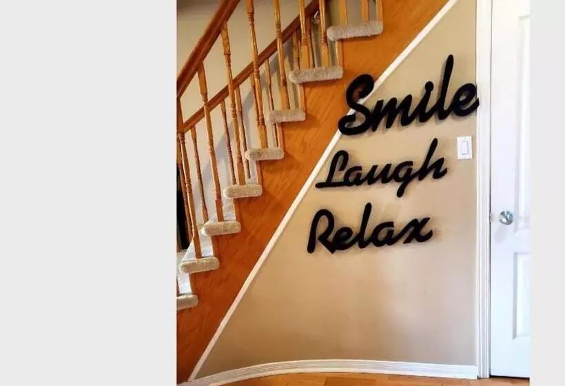ペンション Bella S Palace 2 Bedrooms Lower Level Unit In Town Home With Separate Entrance