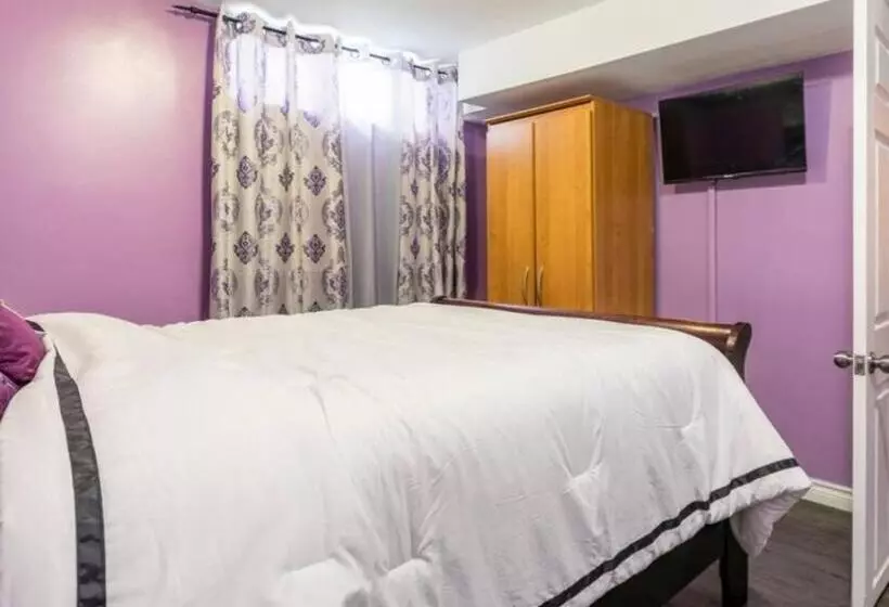 ペンション Bella S Palace 2 Bedrooms Lower Level Unit In Town Home With Separate Entrance