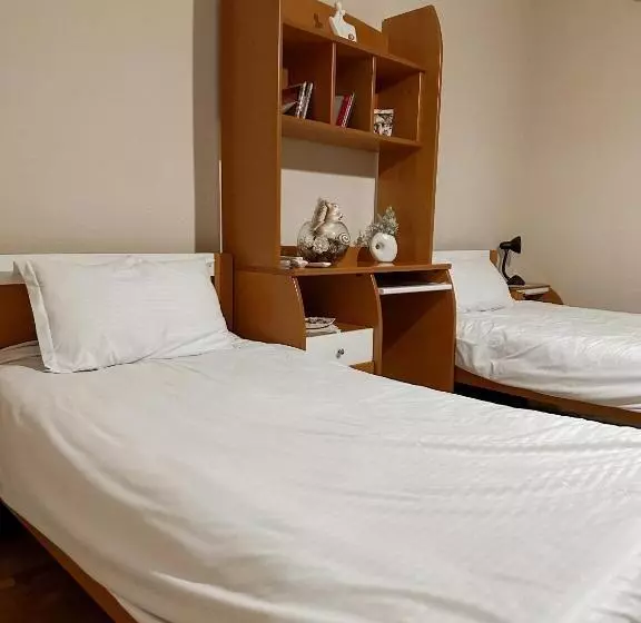 پانسیون Villa Malo Guesthouse
