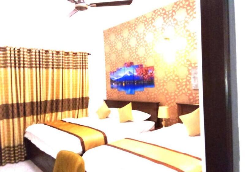 بنسيون Ivory Laze