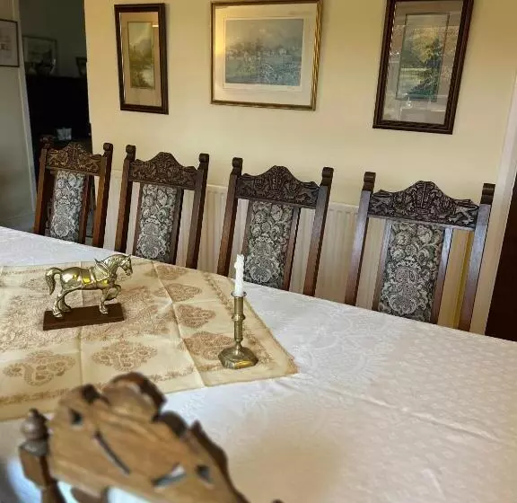 Majatalo Lucy Cross Guest House