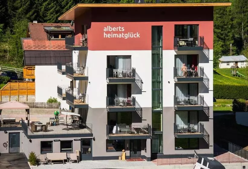 هتل Alberts Heimatglück