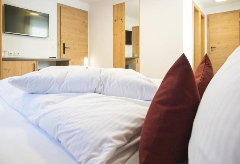 ホテル Alberts Heimatglück