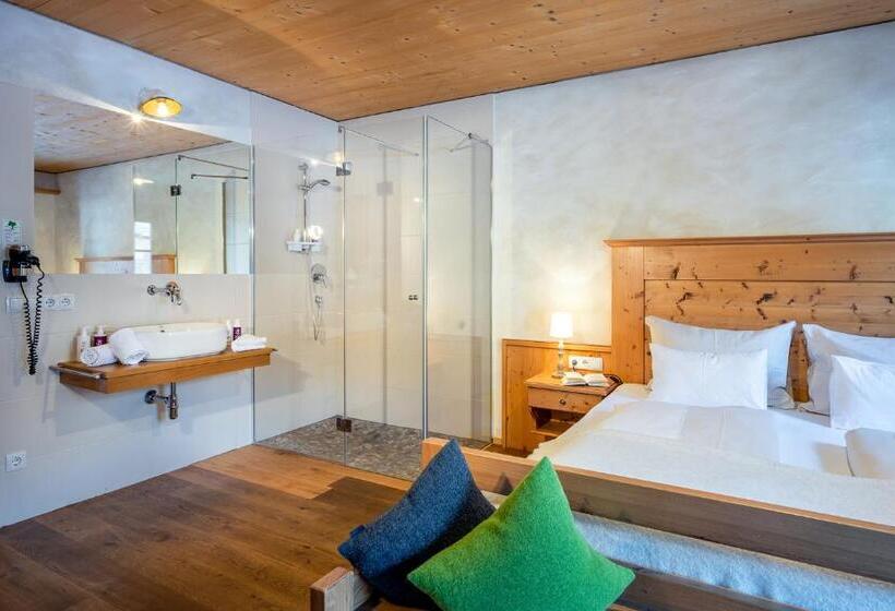 فندق Almdorf Almlust