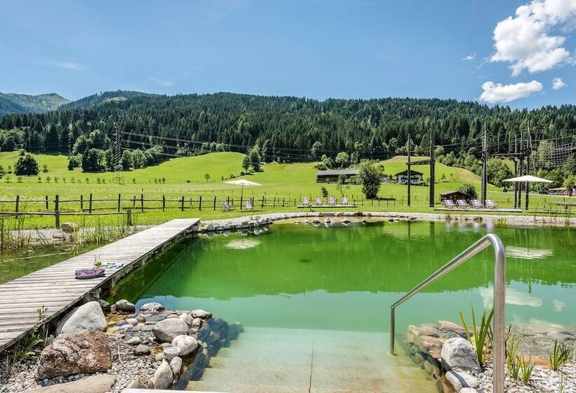 فندق Almdorf Almlust