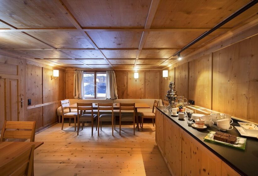 호텔 Alpina Lech   Natural Living