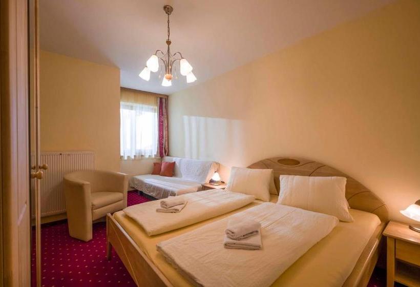 בית מלון כפרי Andrea Cäciel