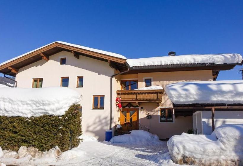 בית מלון כפרי Andrea Cäciel