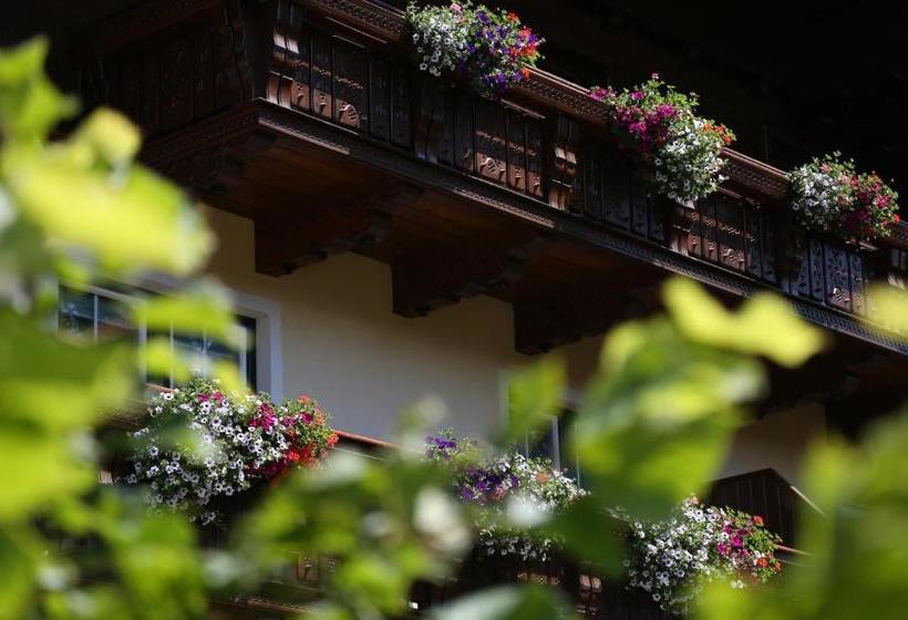 Отель Bauernhof Esslgut