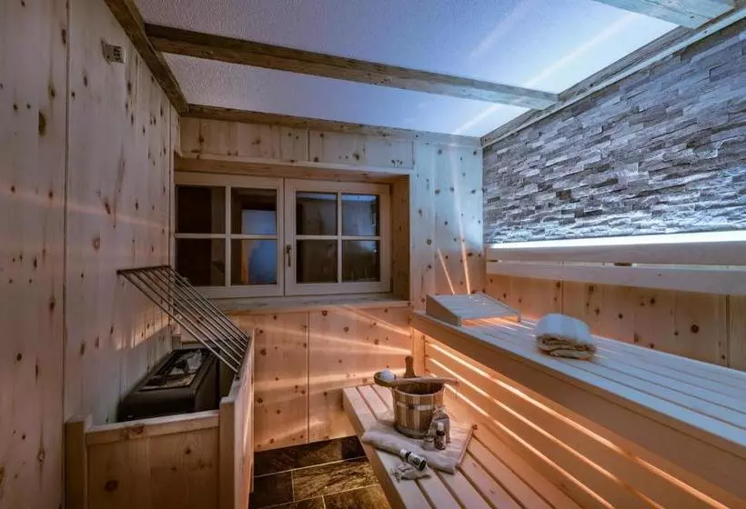 Hotelli Chalet's Ladizium