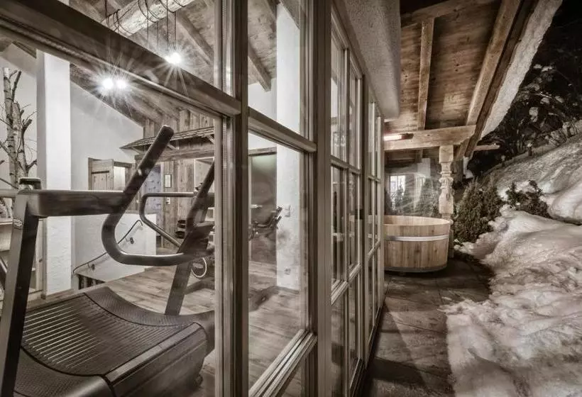 Hotelli Chalet's Ladizium