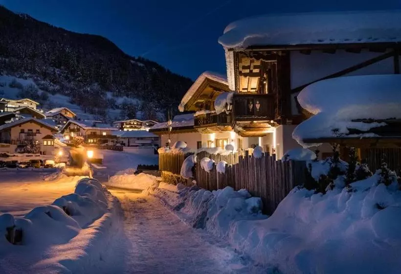Hotelli Chalet's Ladizium