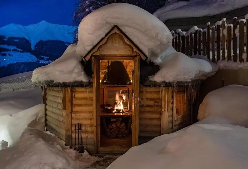 Hotelli Chalet's Ladizium