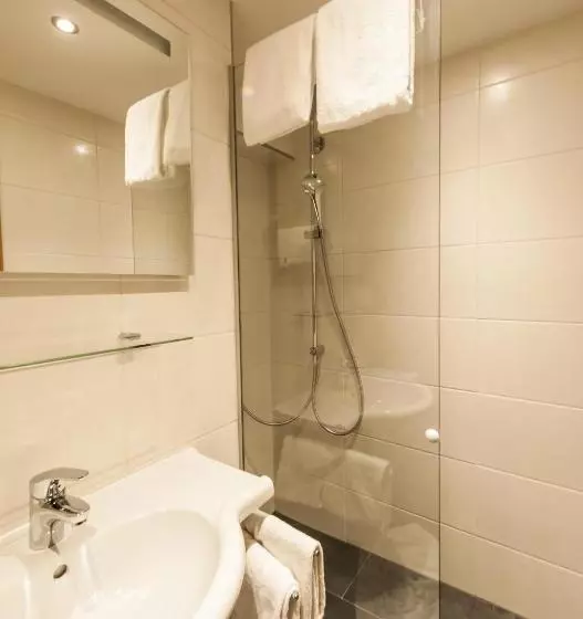 Hotelli Ferienhaus Larinmos