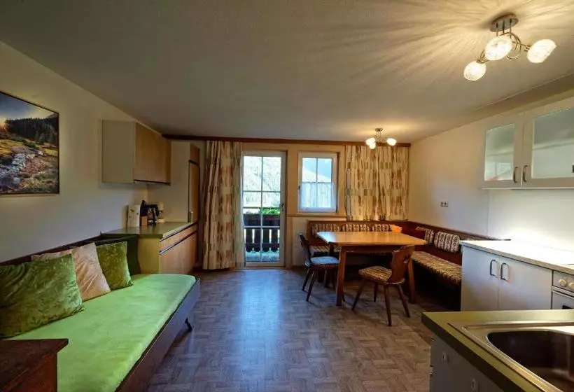 ホテル Ferienwohnung Birkleiten