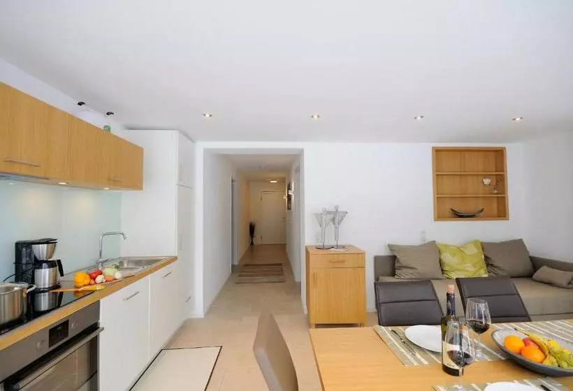 Hotelli Haus Lenzikopf Appartements