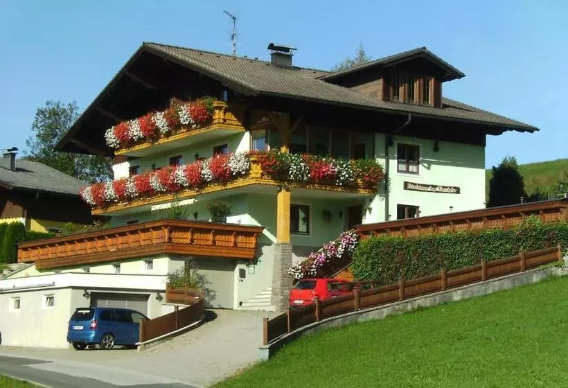 ホテル Privatzimmer Inge Klaushofer