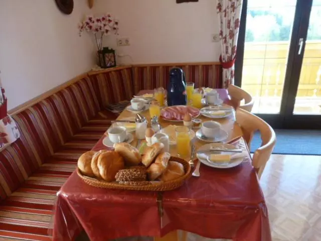 ホテル Privatzimmer Inge Klaushofer