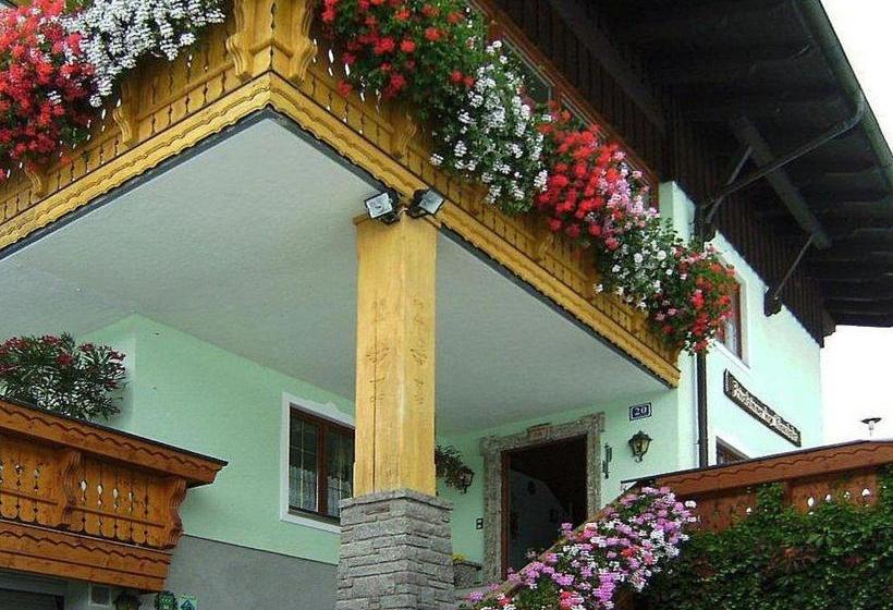 ホテル Privatzimmer Inge Klaushofer