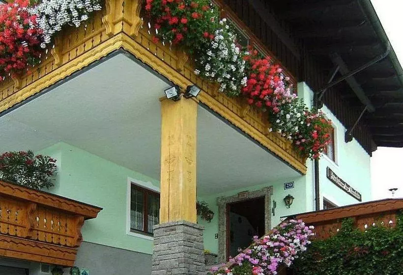 ホテル Privatzimmer Inge Klaushofer