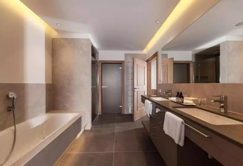 Schlosshotel Fiss