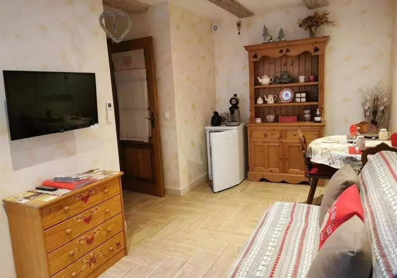 Aamiaismajoitus (B&B) Chambres Suite D Hôte Divine Providence