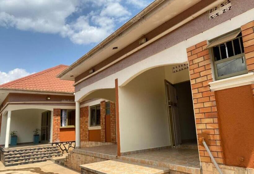 تختخواب و صبحانه Heri Courts