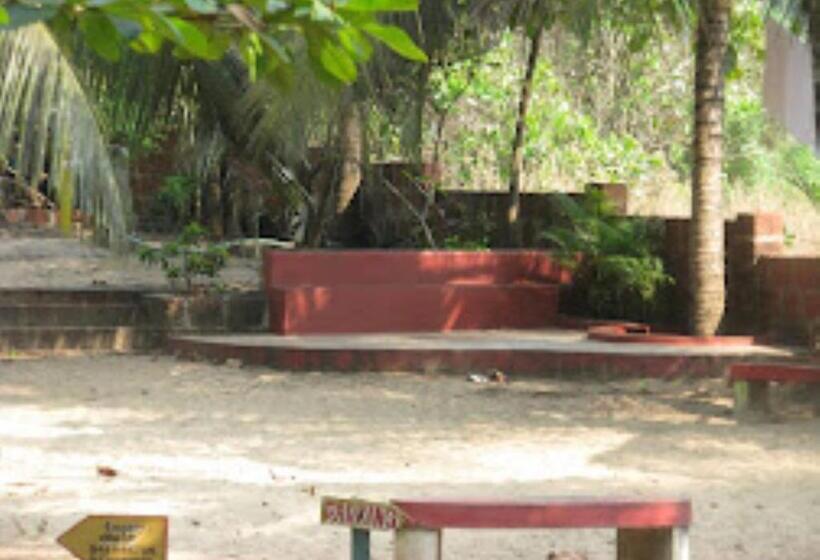 Отель Aditya Beach Resort Malvan