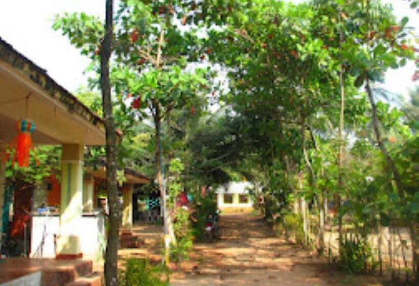 Отель Aditya Beach Resort Malvan