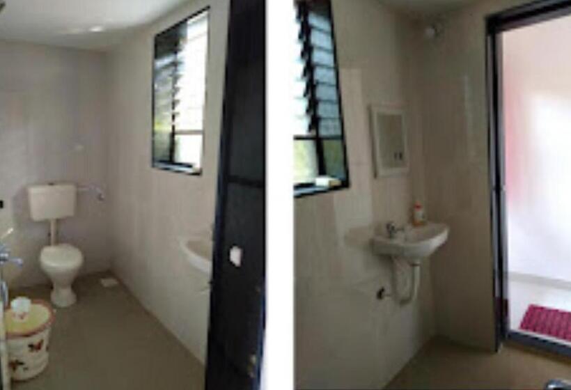 Отель Aditya Beach Resort Malvan