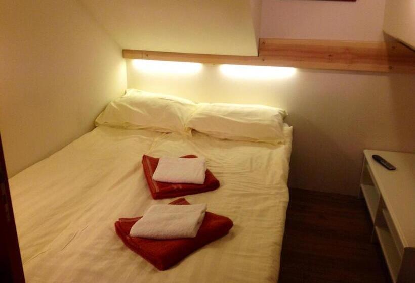 בית מלון כפרי Boat Allure Groningen