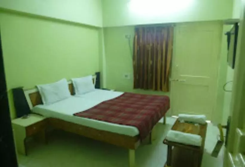 ホテル Golden Palace Jalgaon