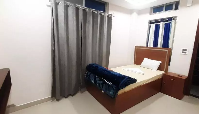 Hotelli Hilsan Residency And