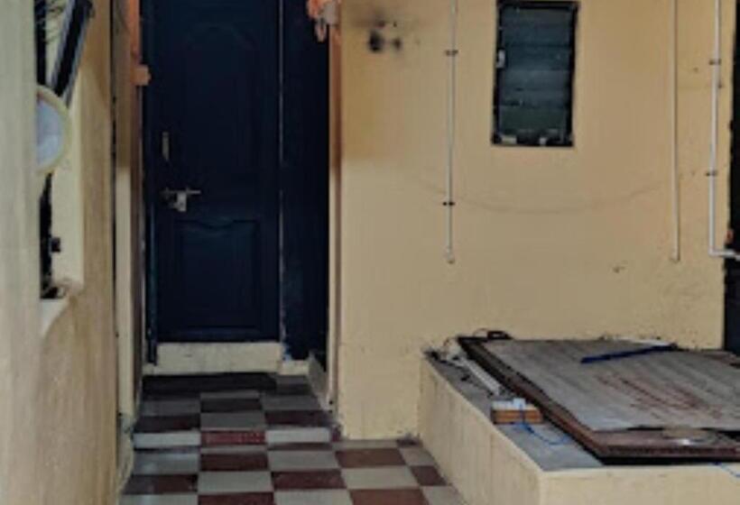 Hotel Lasane Guruji Bhakta Niwas Tuljapur