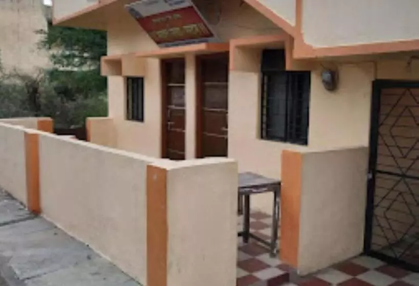 Hotelli Lasane Guruji Bhakta Niwas Tuljapur